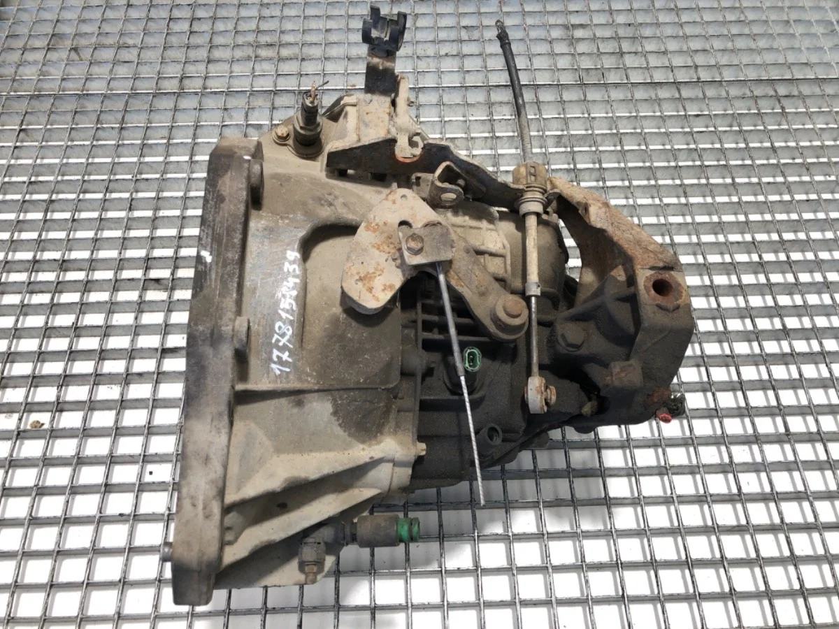 Caja de cambios Renault Master II 8200065323 image 3
