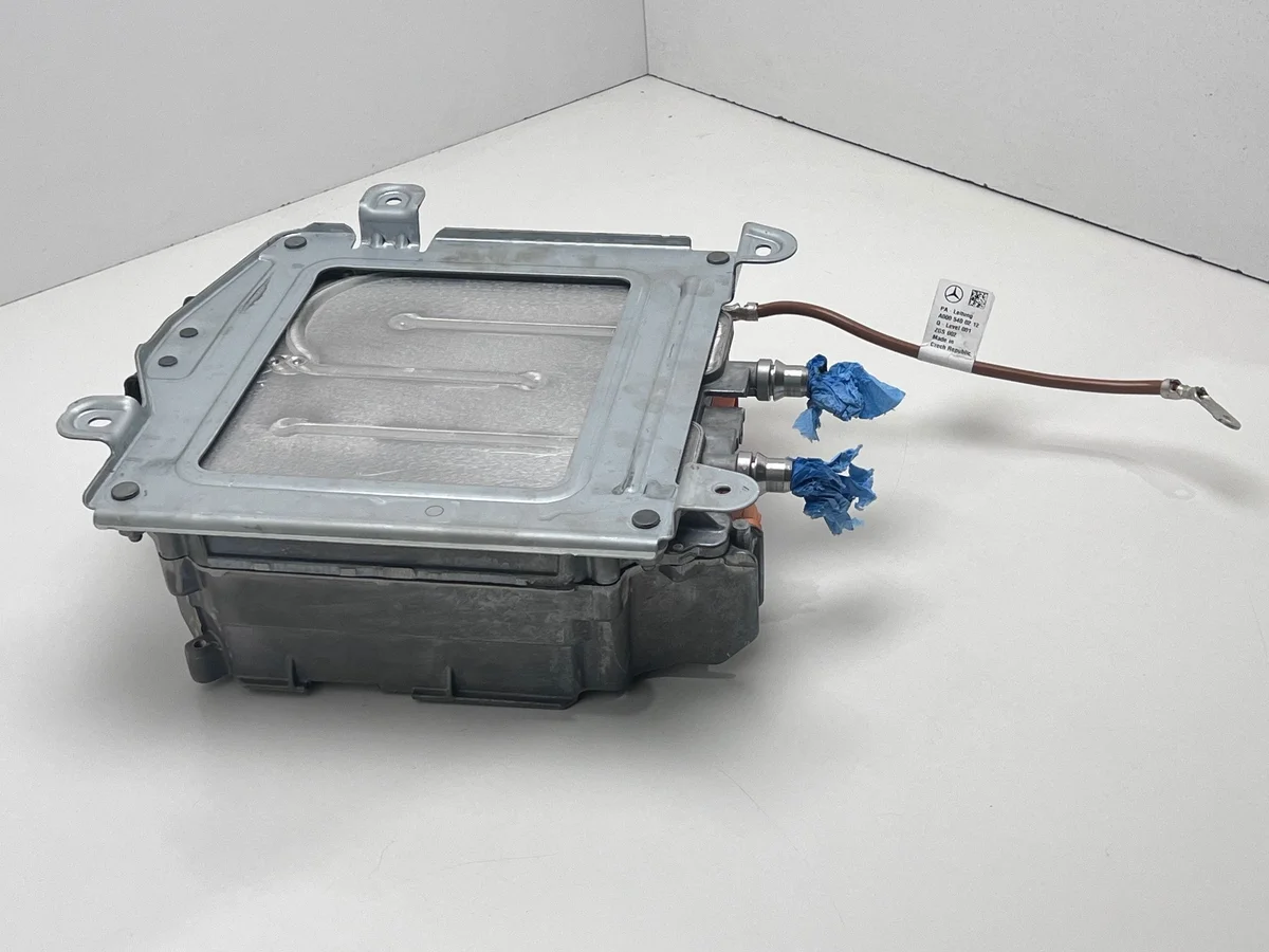 Inversor Mercedes-Benz EQA 2025 A0009015211 image 9