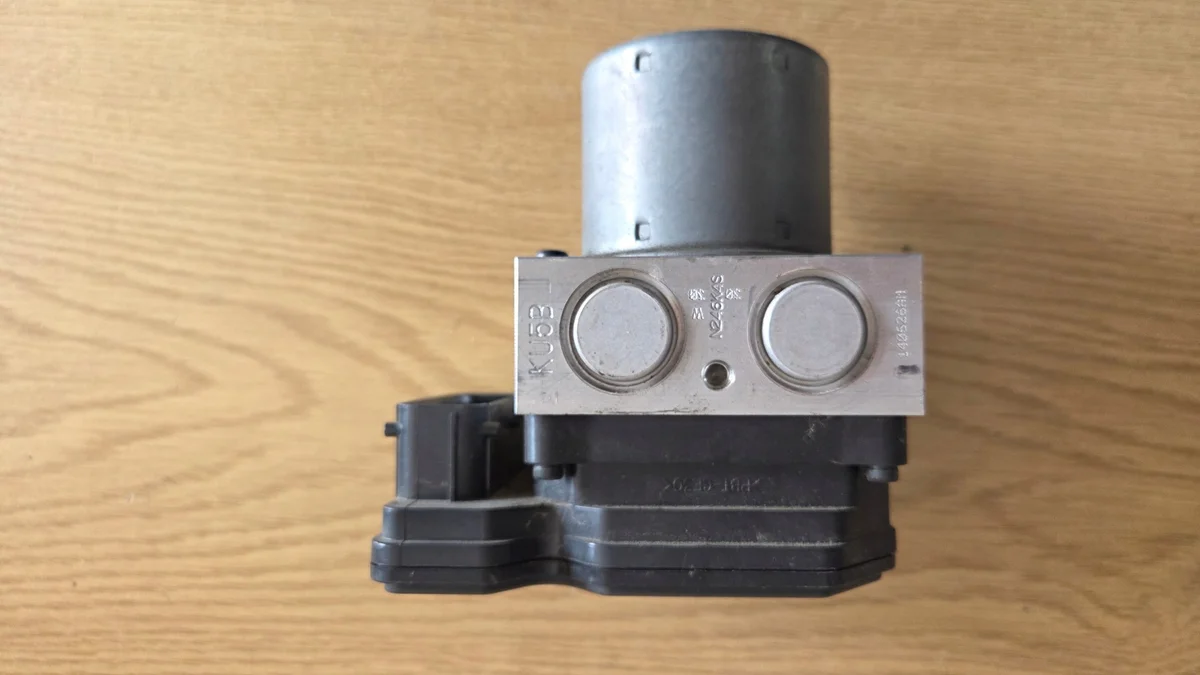 ABS-pump Opel Mokka 94786559 image 4