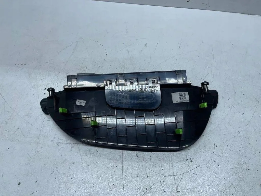 Schermo Navigazione Kia 84735A2000 Usato image 3