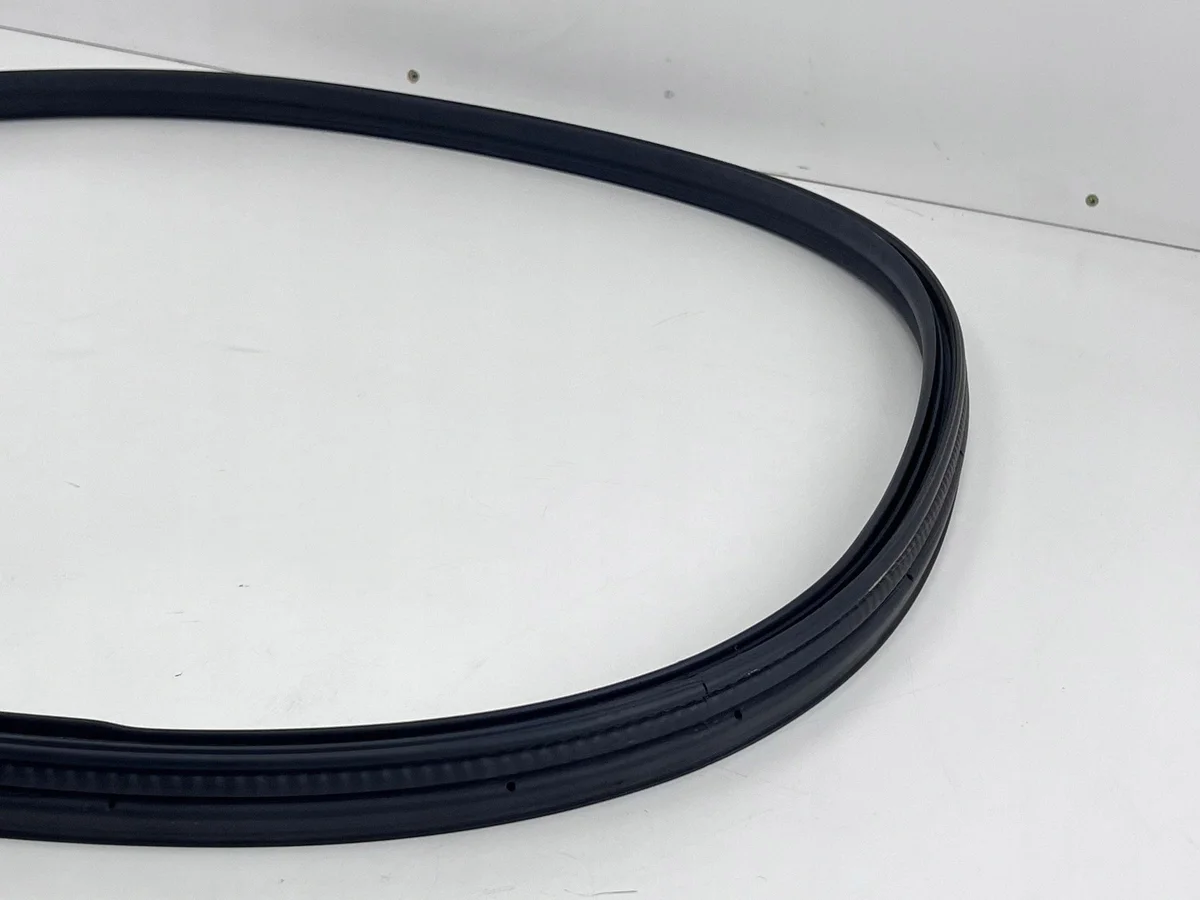 Joint de coffre avant Tesla Model 3 image 3