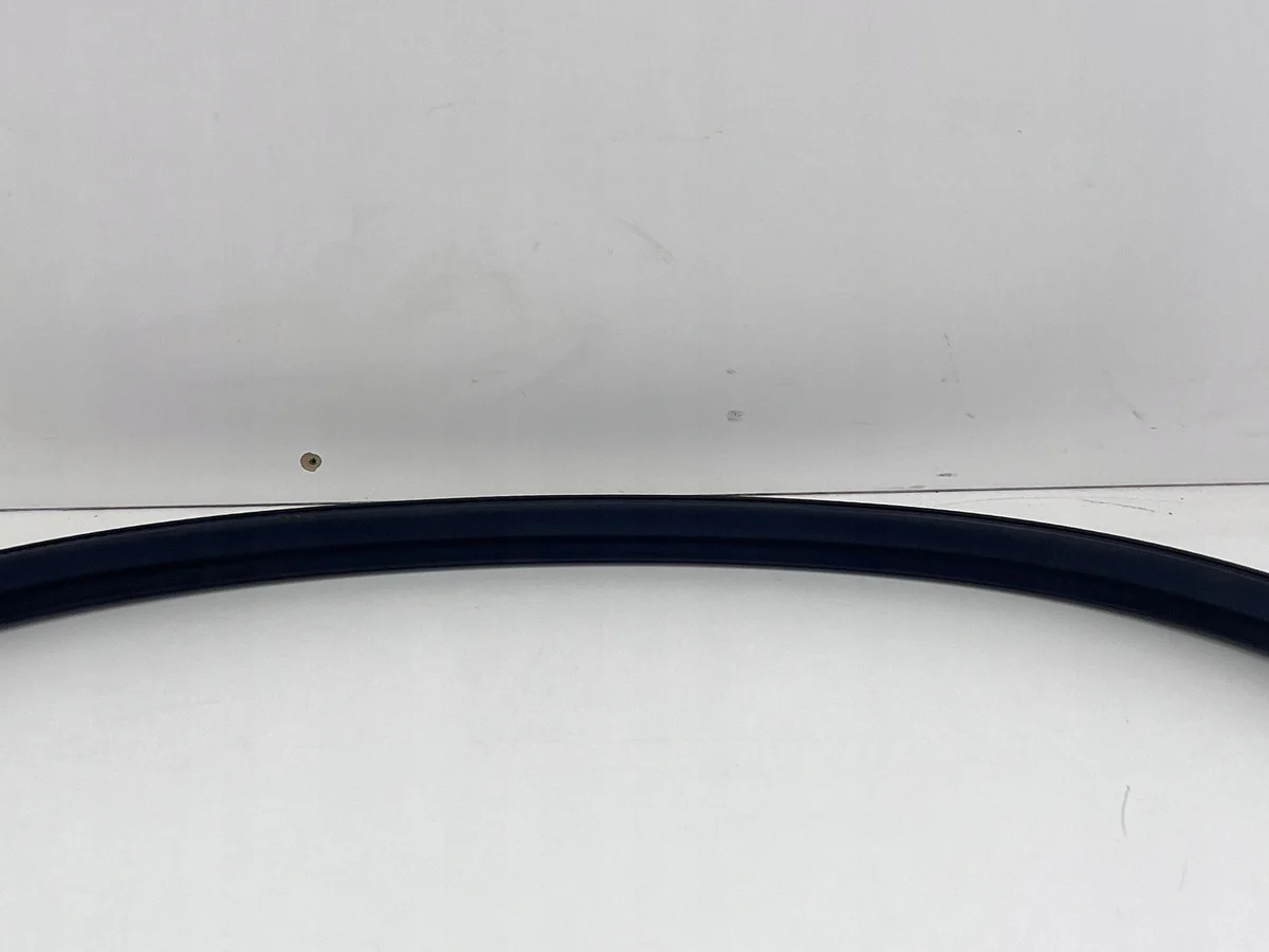 Joint de coffre avant Tesla Model 3 image 5