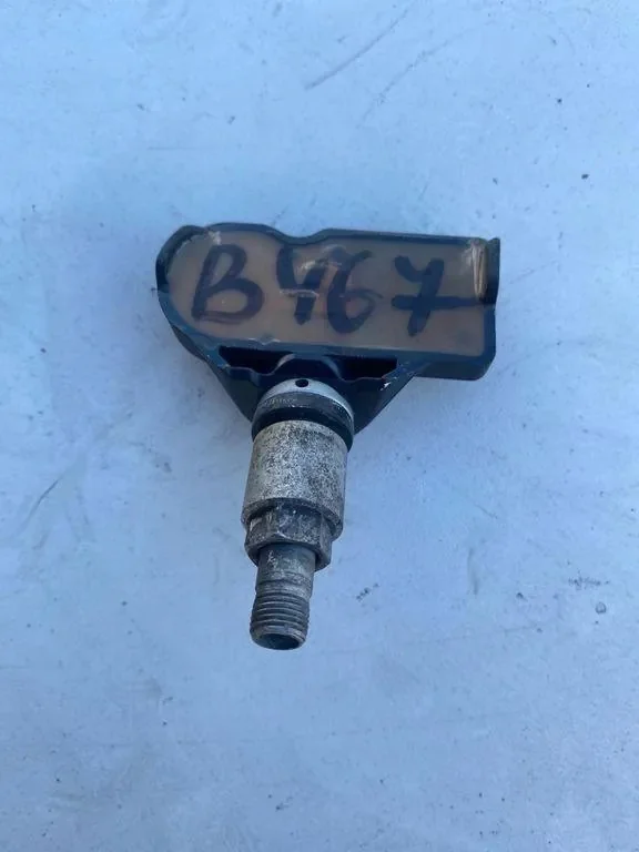TPMS-anturi BMW X1 F48 F15 36106881890