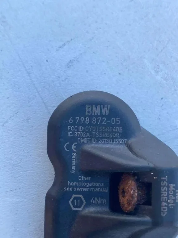 BMW X1 F48 F15 TPMS Sensor 36106881890 image 3