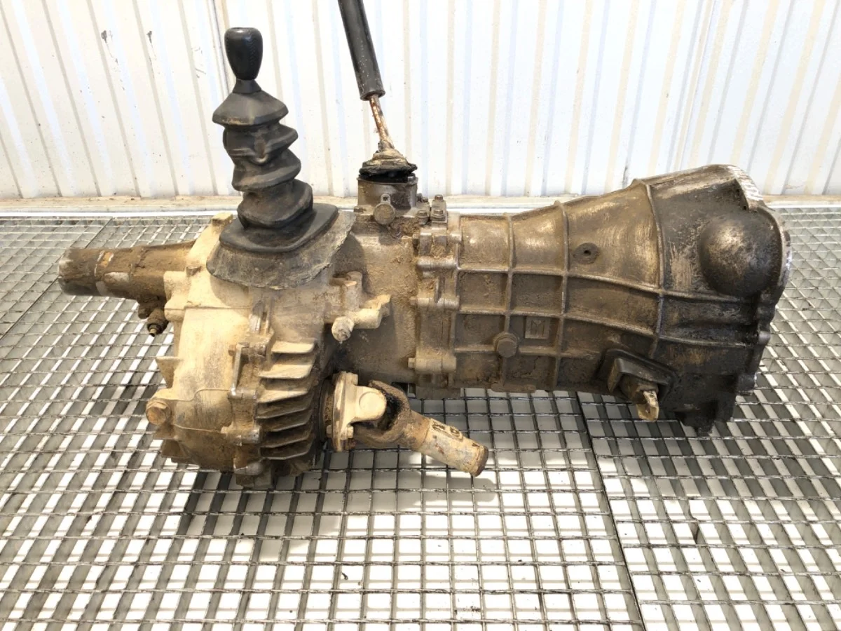 Boîte de vitesses ISUZU TROOPER I 2.6 LORK-556-23725