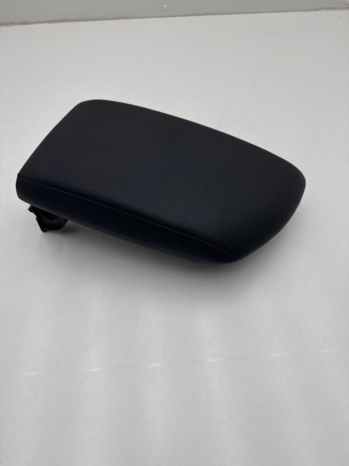 BMW 1 F20 F21 Reposabrazos Consola CAI1416 image 3