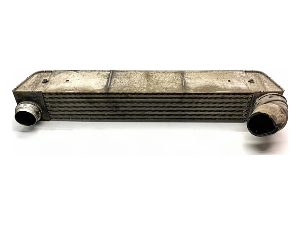 Intercooler BMW E61 7795823 2.0 177KM