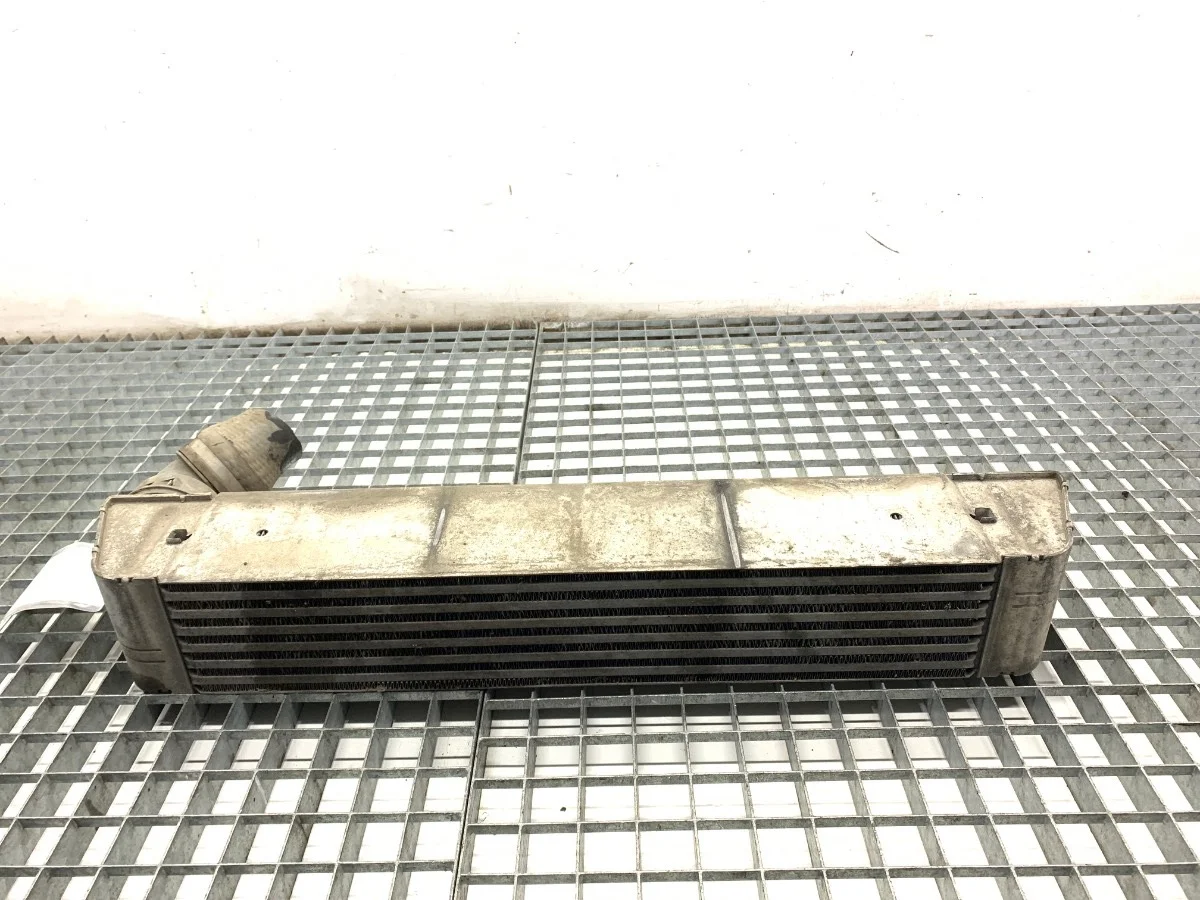Intercooler BMW E61 7795823 Gebruikt