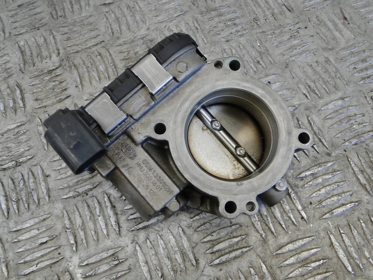 Drosselklappe Audi S5 8W6 3.0 TFSI 06M133062H