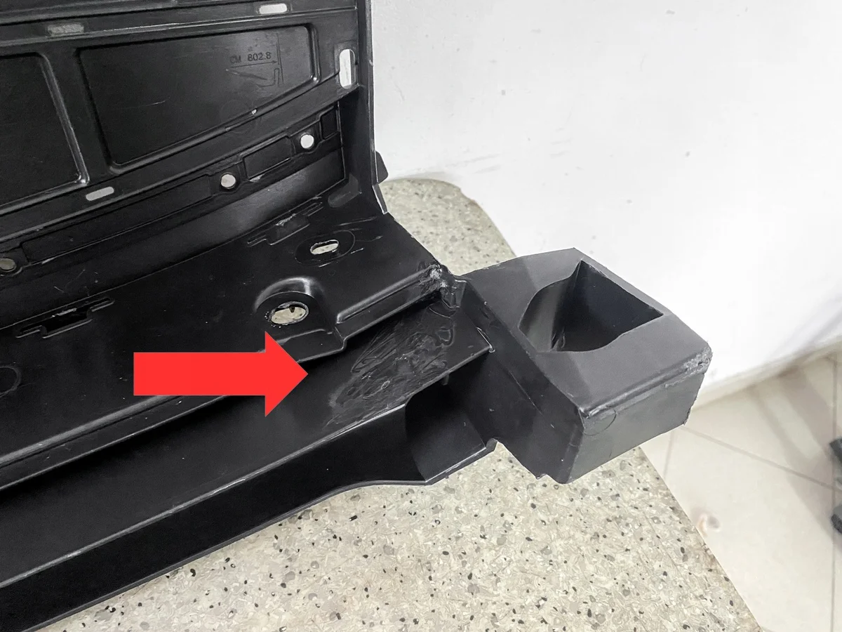 Citroen C4 III Bumper Bracket 2020+ 9834692980 image 3