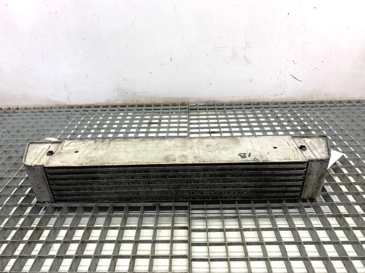 Intercooler BMW E61 7795823 Gebruikt