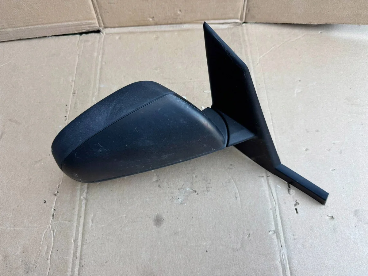 Oikea peili Mitsubishi Colt 2004- 7632A172