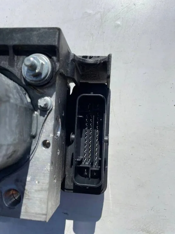 ABS Hydraulische Module Opel Corsa E 39049600 image 4