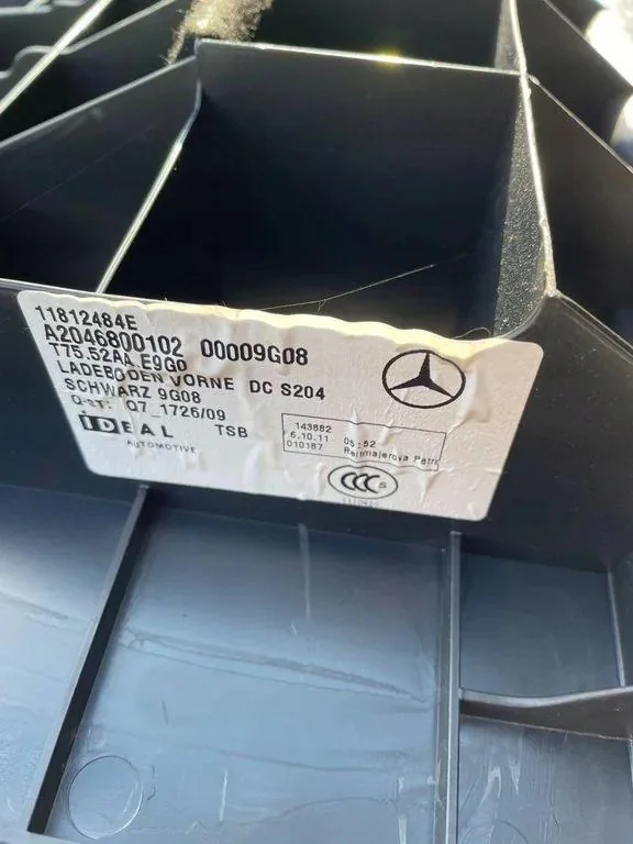 Tappetino Bagagliaio Mercedes C S204 Usato
