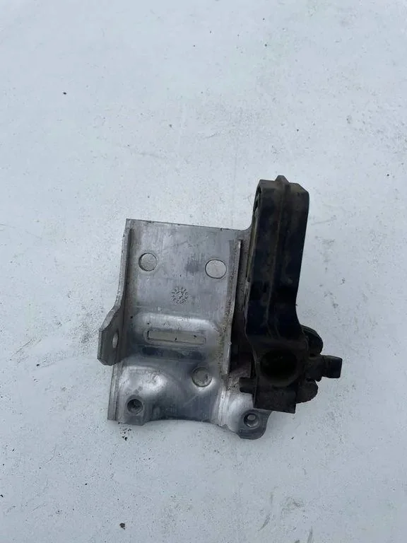 Support radiateur BMW 5 F10 3.0L Diesel