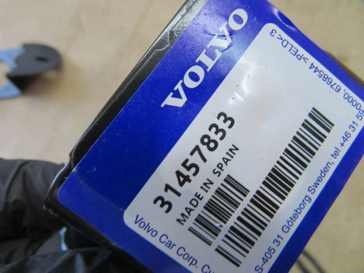 Volvo XC40 Puskurin Pysäytin 31457833-REMO image 6