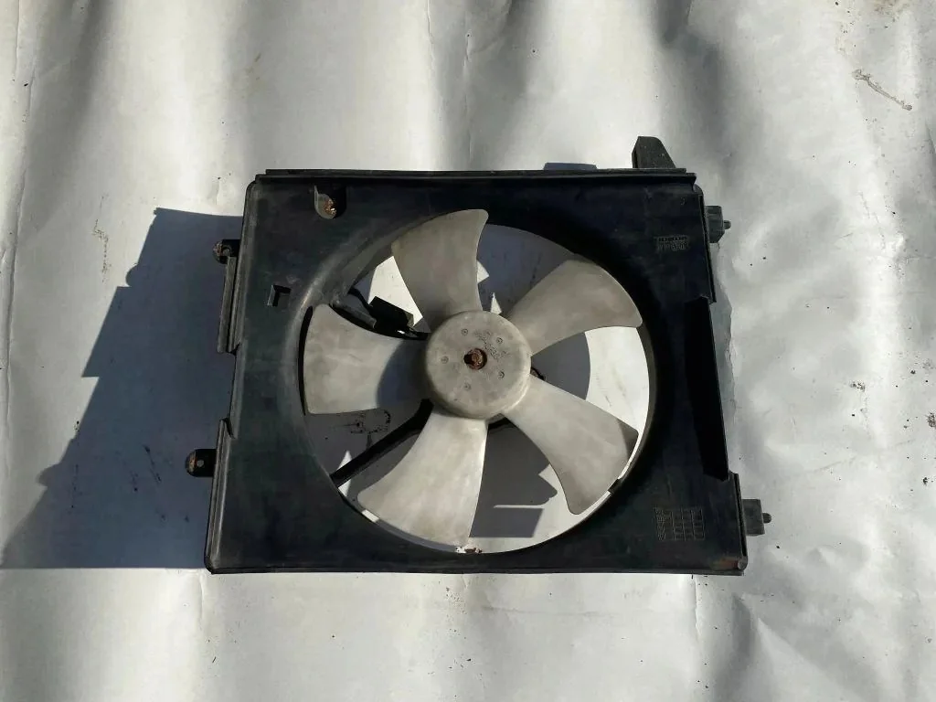Ventilateur radiateur Honda FR-V 2006 8220320