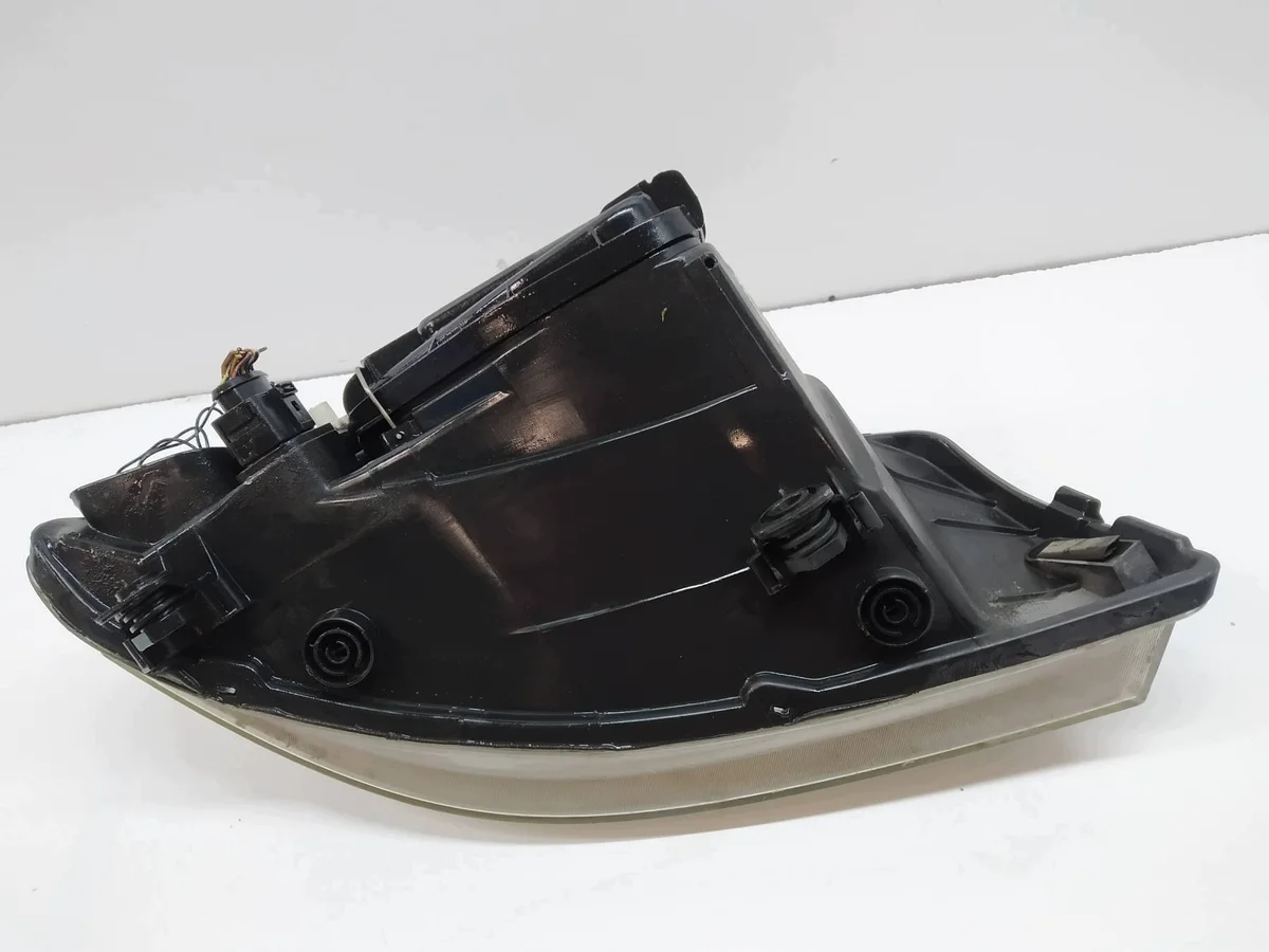 Farol Esquerdo Seat Ibiza III Usado image 4