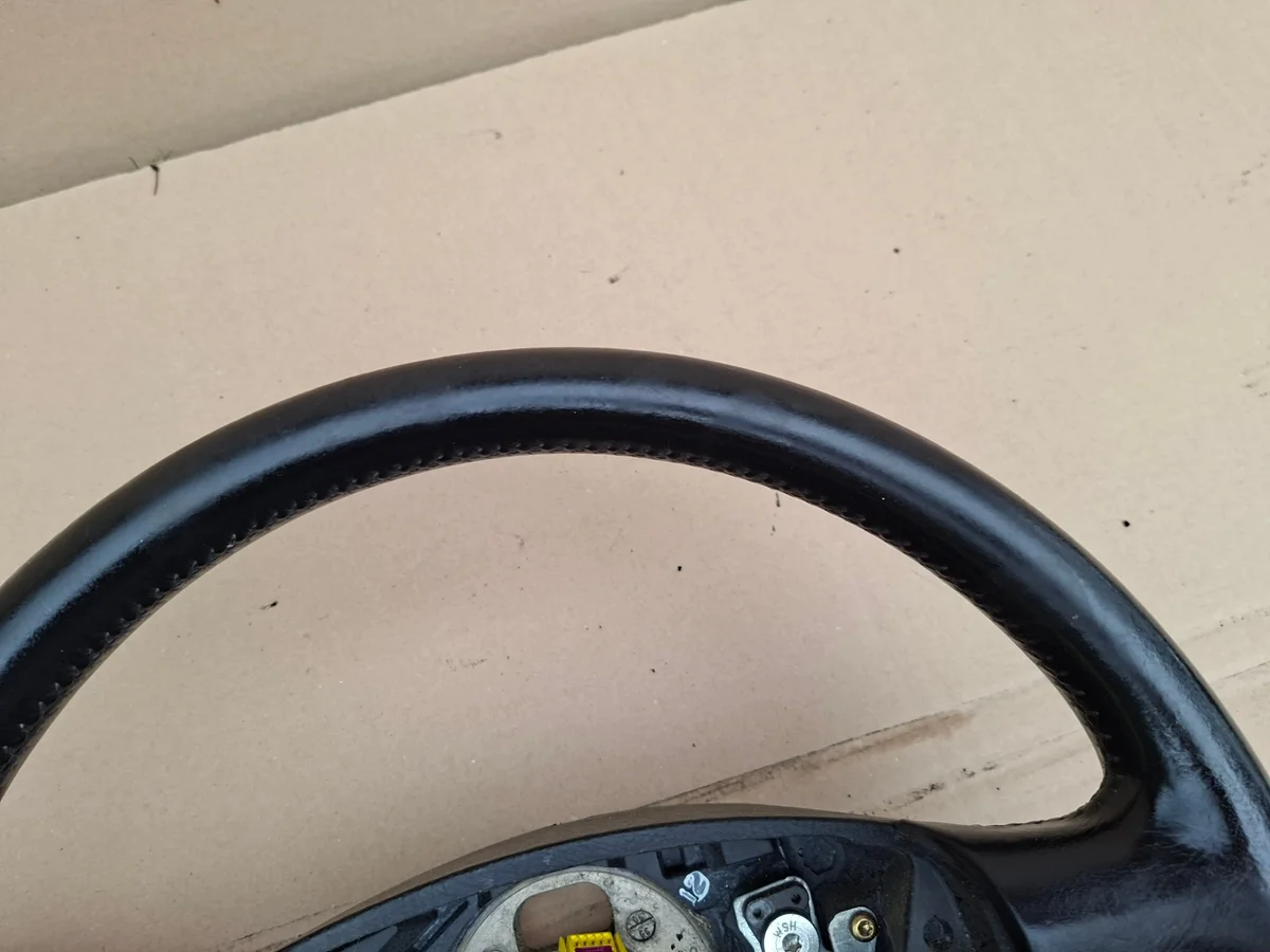 Volant Cuir VW Golf IV Occasion image 9