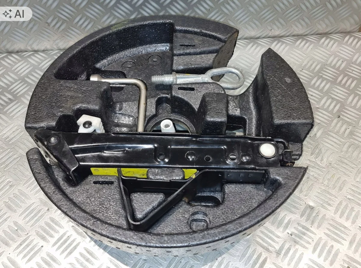 BMW E60 E61 Kit roue secours occasion image 6