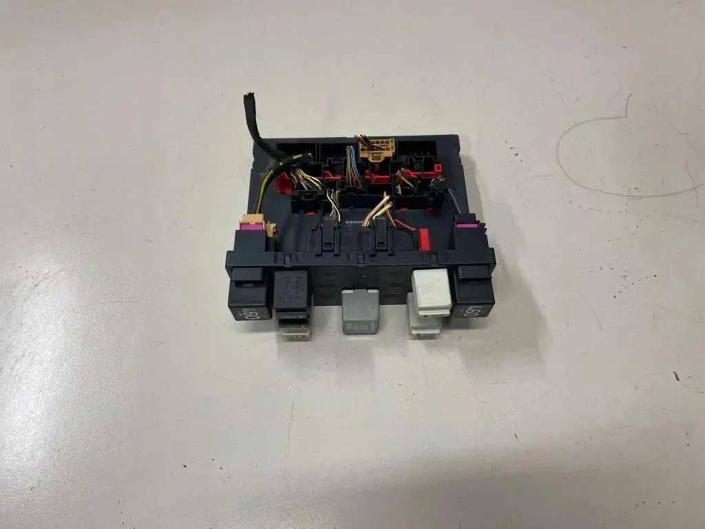 Module confort SEAT TOLEDO III 3C0937049E image 9