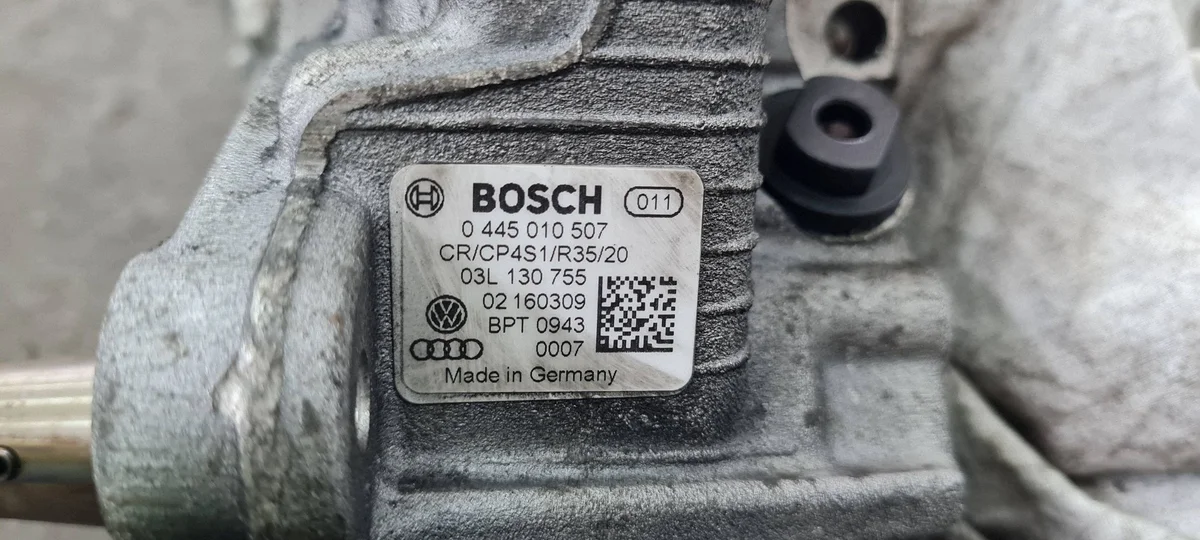 Pompe à injection Audi 2.0 TDI 03L130755 image 5