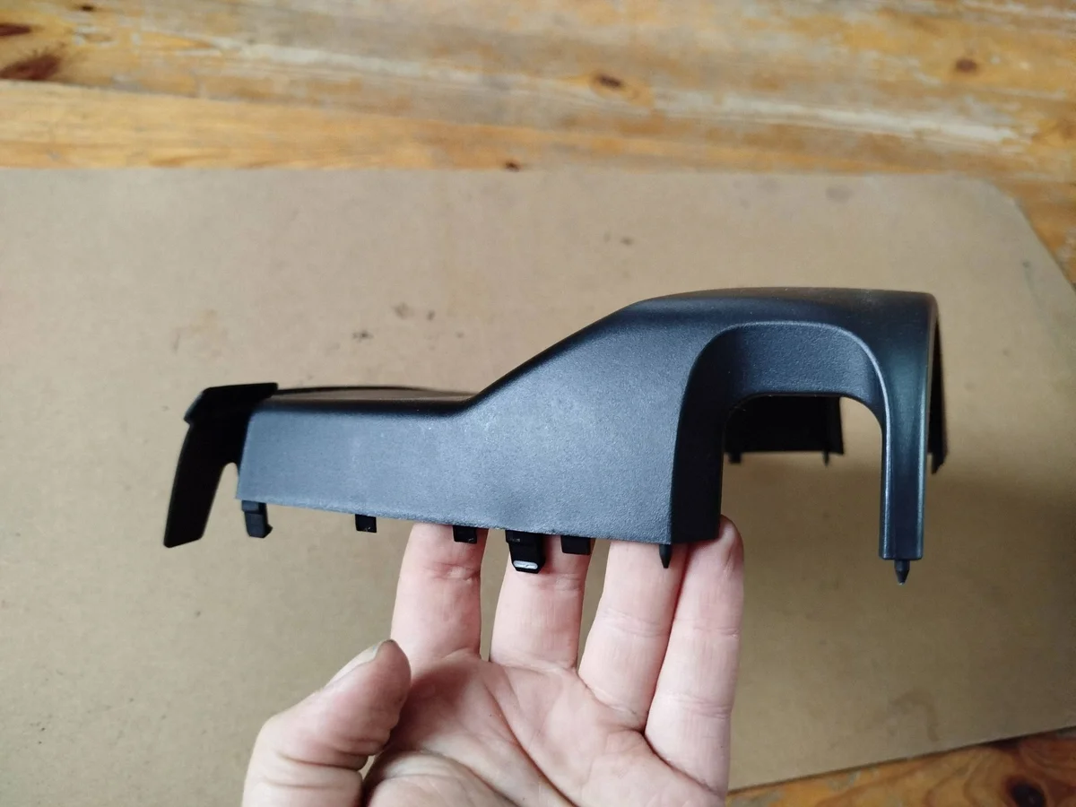 Mazda 3 BL Steering Column Housing BBP3-60221 image 3