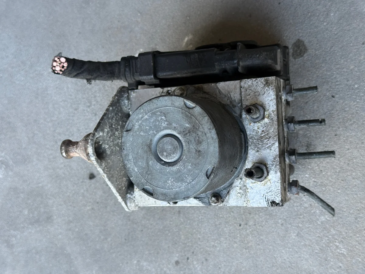 ABS-pump Crafter Sprinter 0265950481 image 4