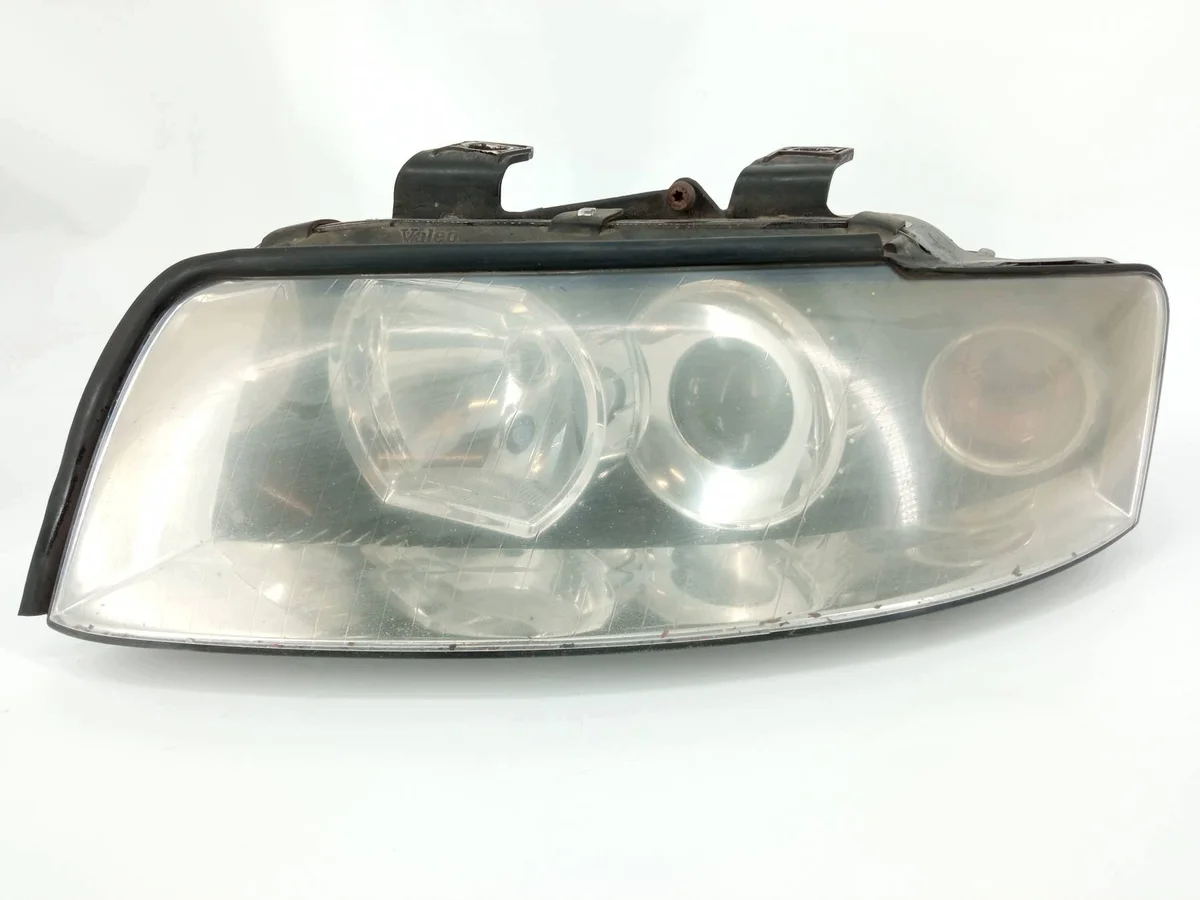 Phare avant gauche Audi A4 B6 occasion