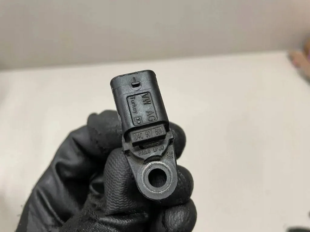 VW SEAT SKODA 1.0 MPI Sensor 04C907601 image 3