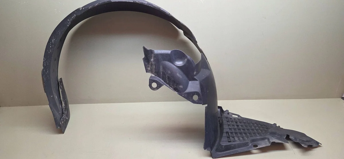 Paso de rueda delantero izquierdo Renault Espace IV