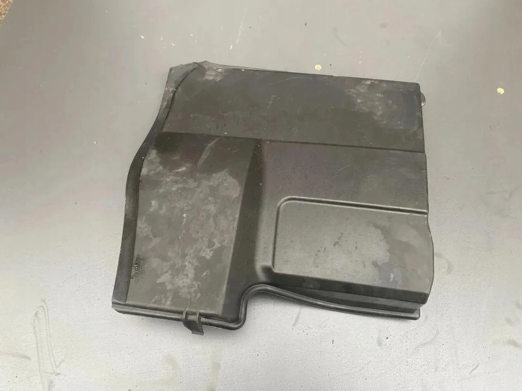 Range Rover Vogue 12-21 Accubak Deksel C8C9A