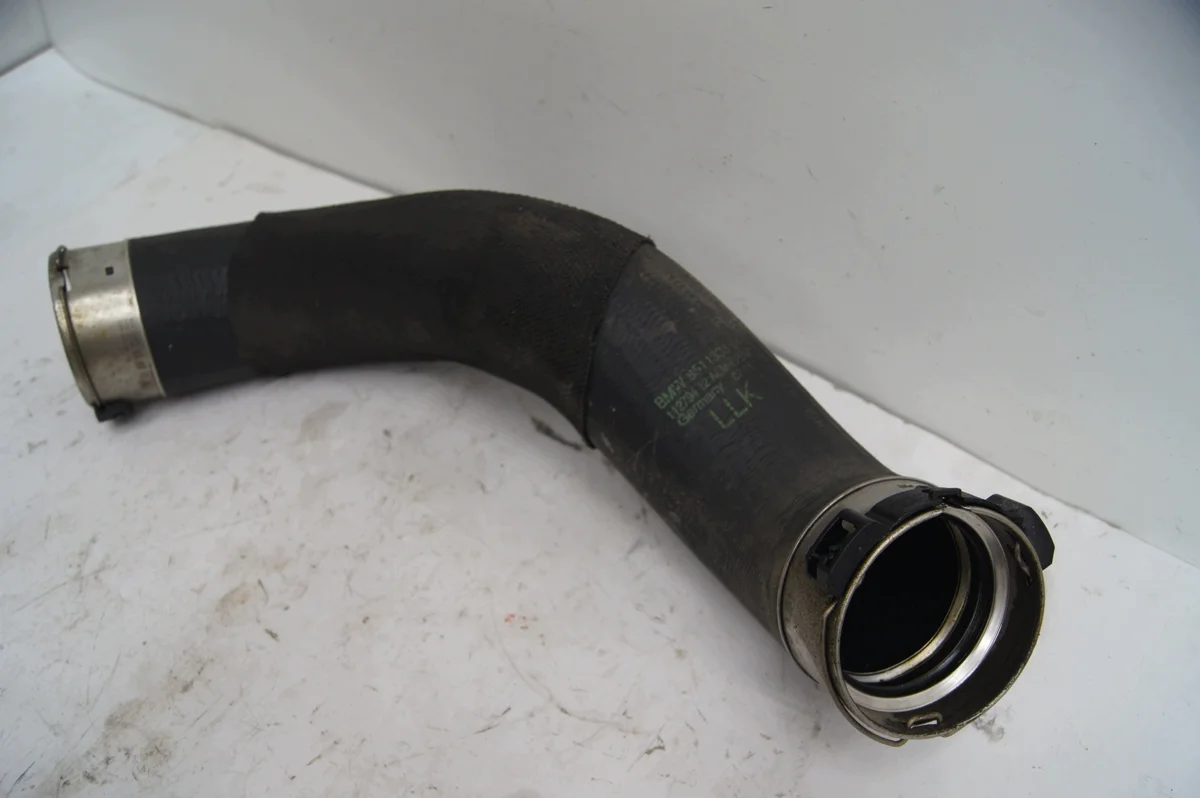BMW F45 218i LCI Intercooler Pijp MGW00403CT image 3