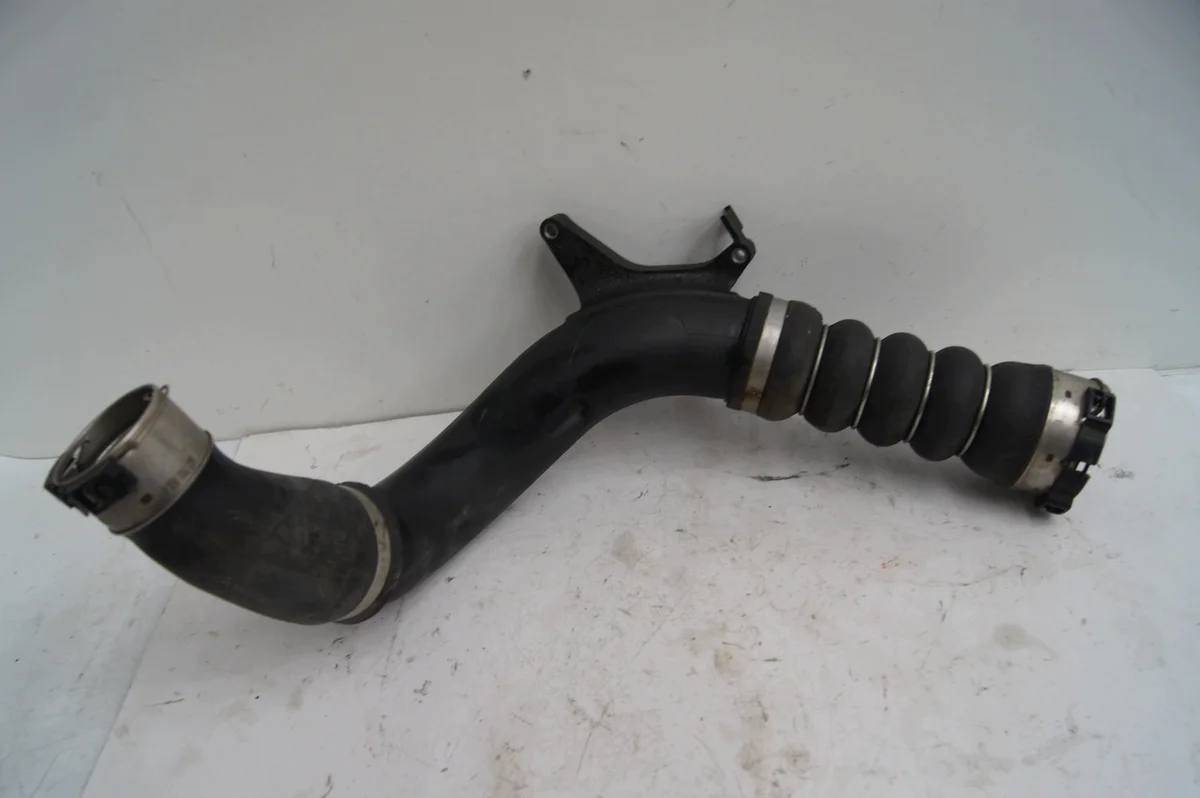 BMW F45 218i LCI Intercooler Pijp MGW00403CT image 6