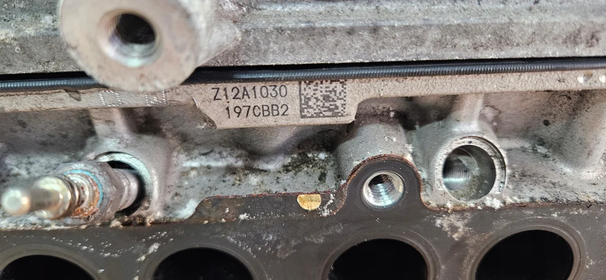 Hyundai 22111-2U000 cylinderhuvud, använt image 4