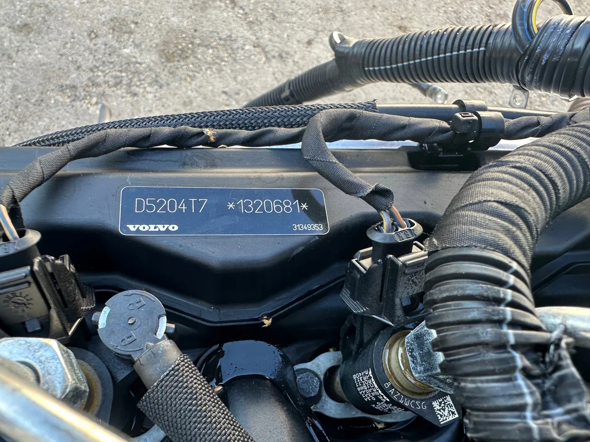 Volvo D5204T7 Engine 2.0 D3 136HP Used image 10