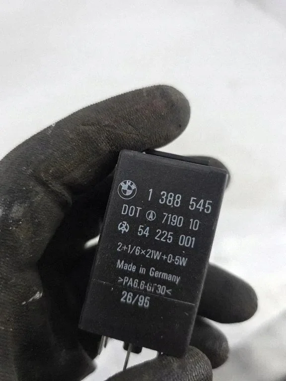 Relais BMW 3 TOURING E36 1388545 image 3