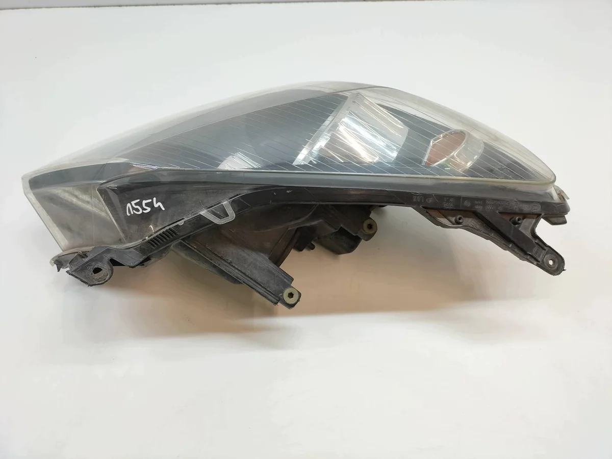 Farol Direito Opel Astra III Usado image 3