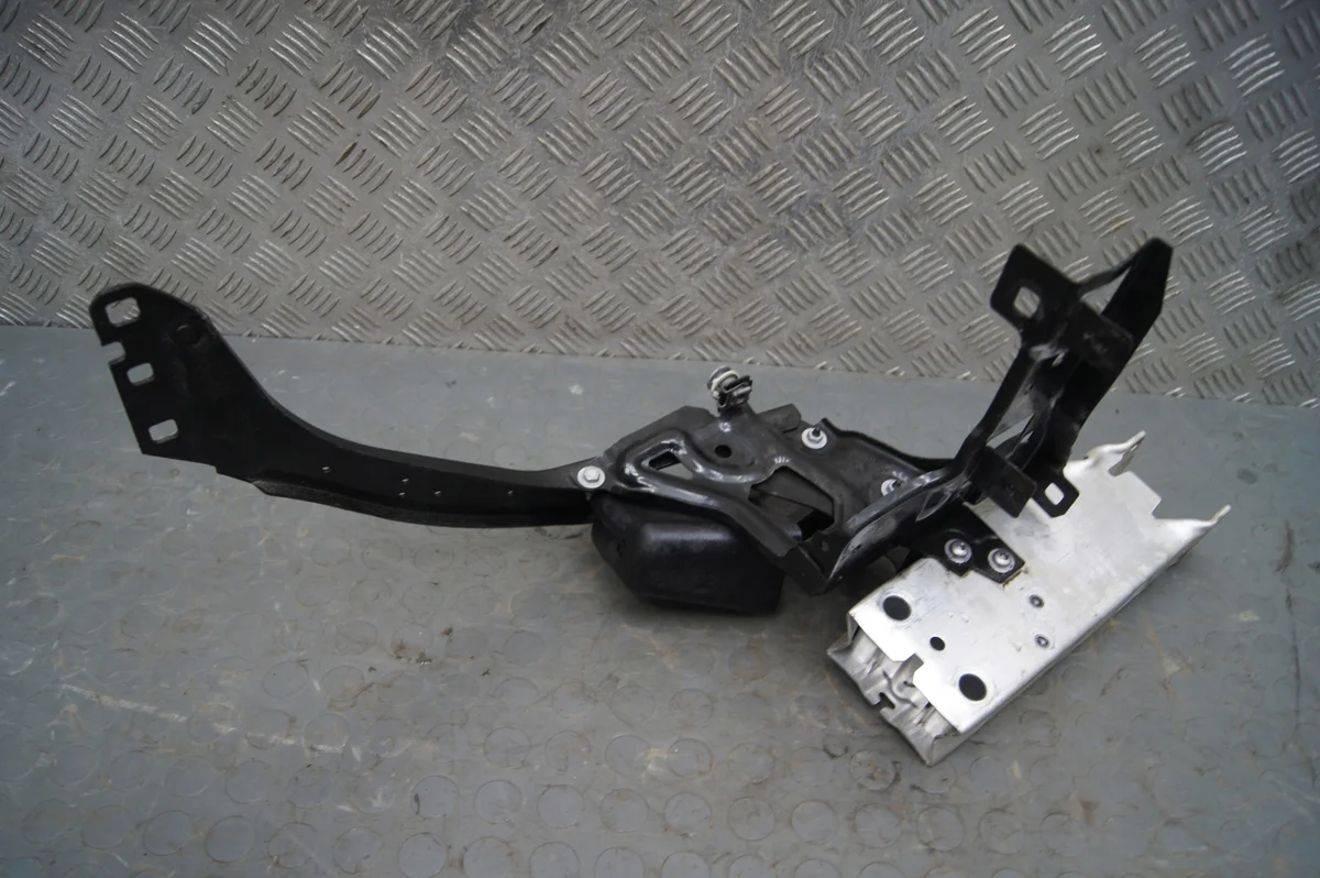 BMW F45 218i LIFT viga parachoques 7302532 image 9