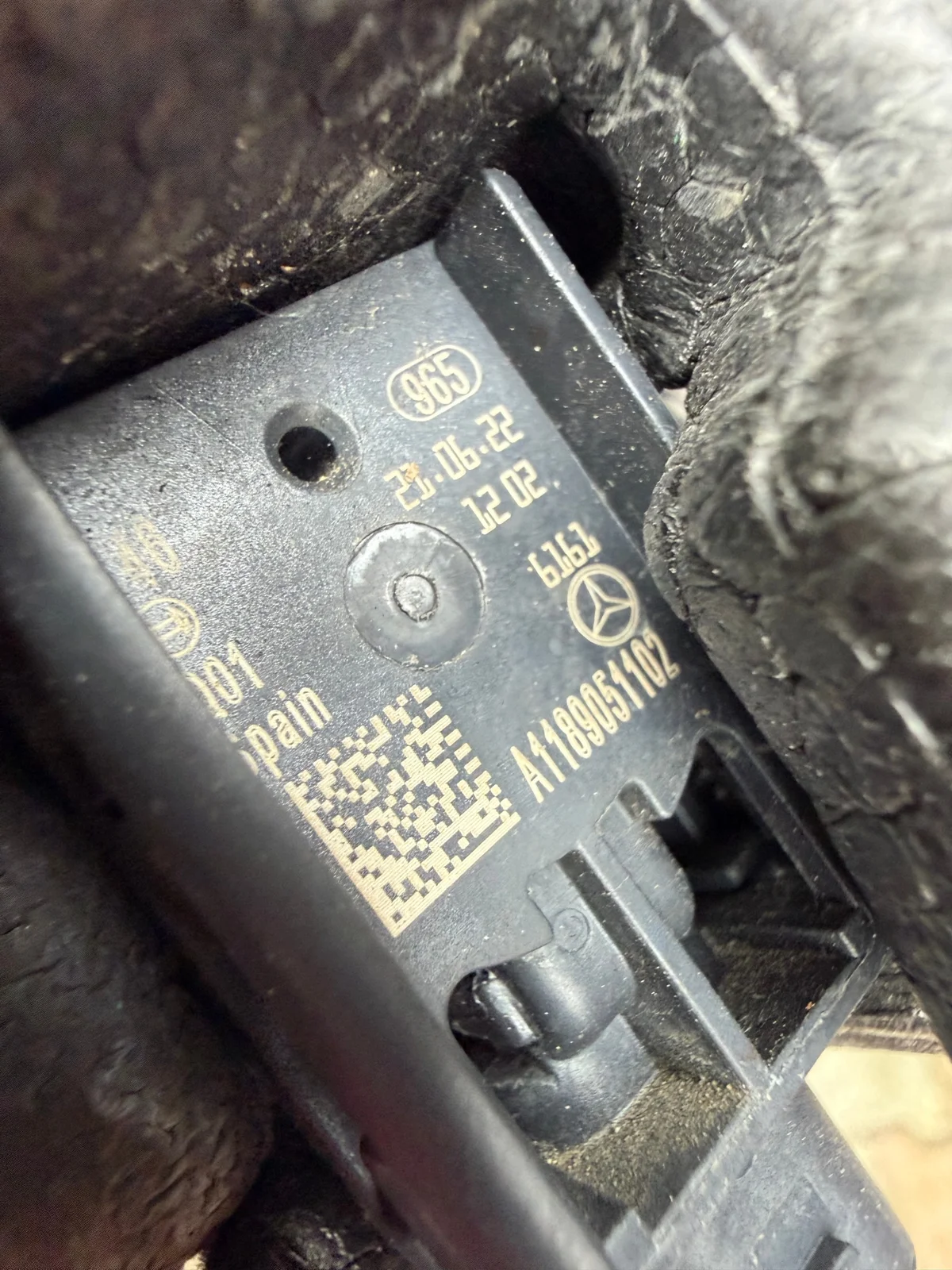 MERCEDES CLA W118 ABSORBER A1188801600 image 4