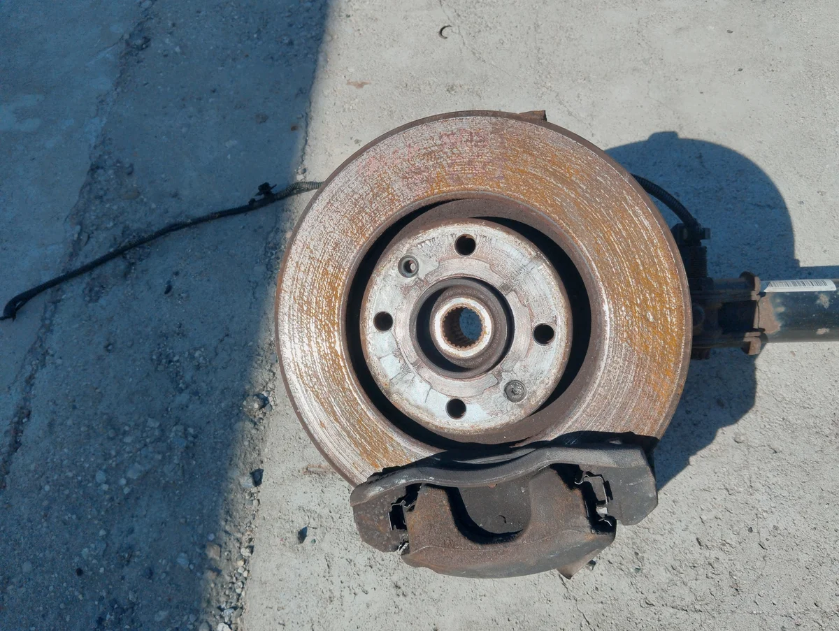 DS3 CROSSBACK Front Right McPherson Strut image 3
