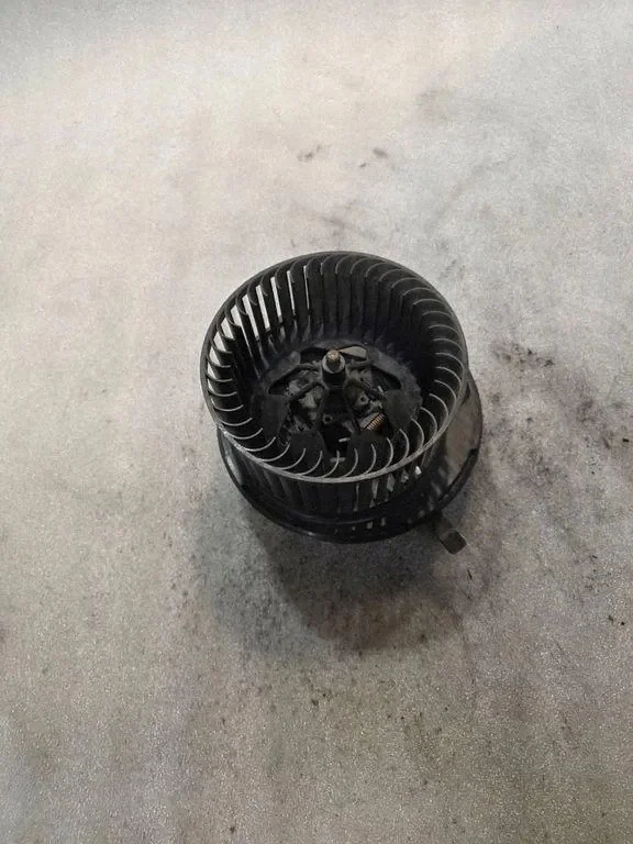 Soprador de Ar Volkswagen Touran I F995749D