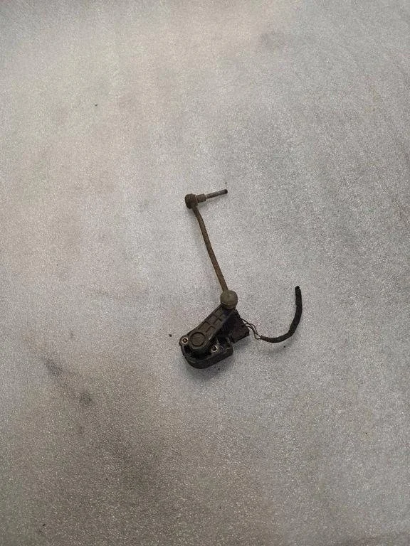 Audi 4E0941286G Ajoneuvon Tasonsäätöanturi