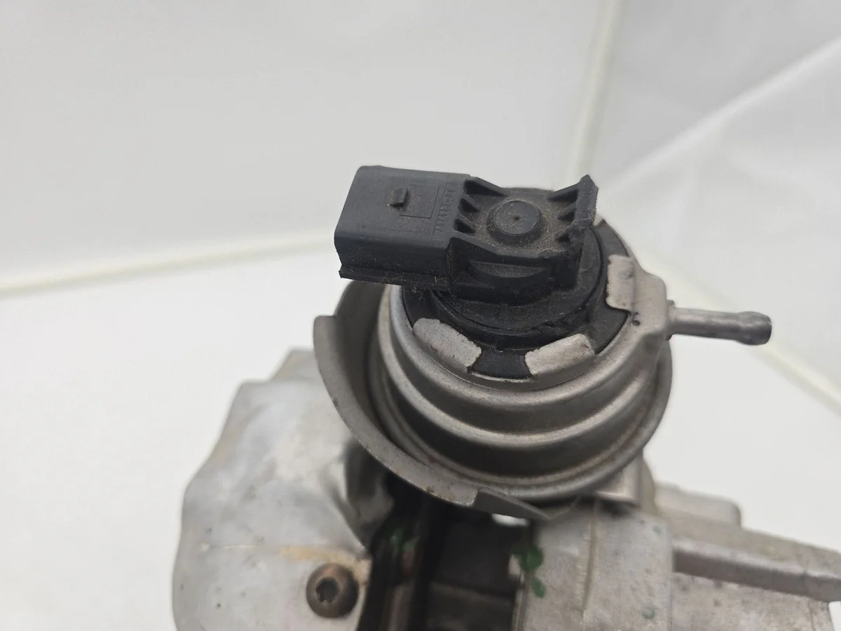 Turbo Seat Leon (5F) 04L253010H image 3