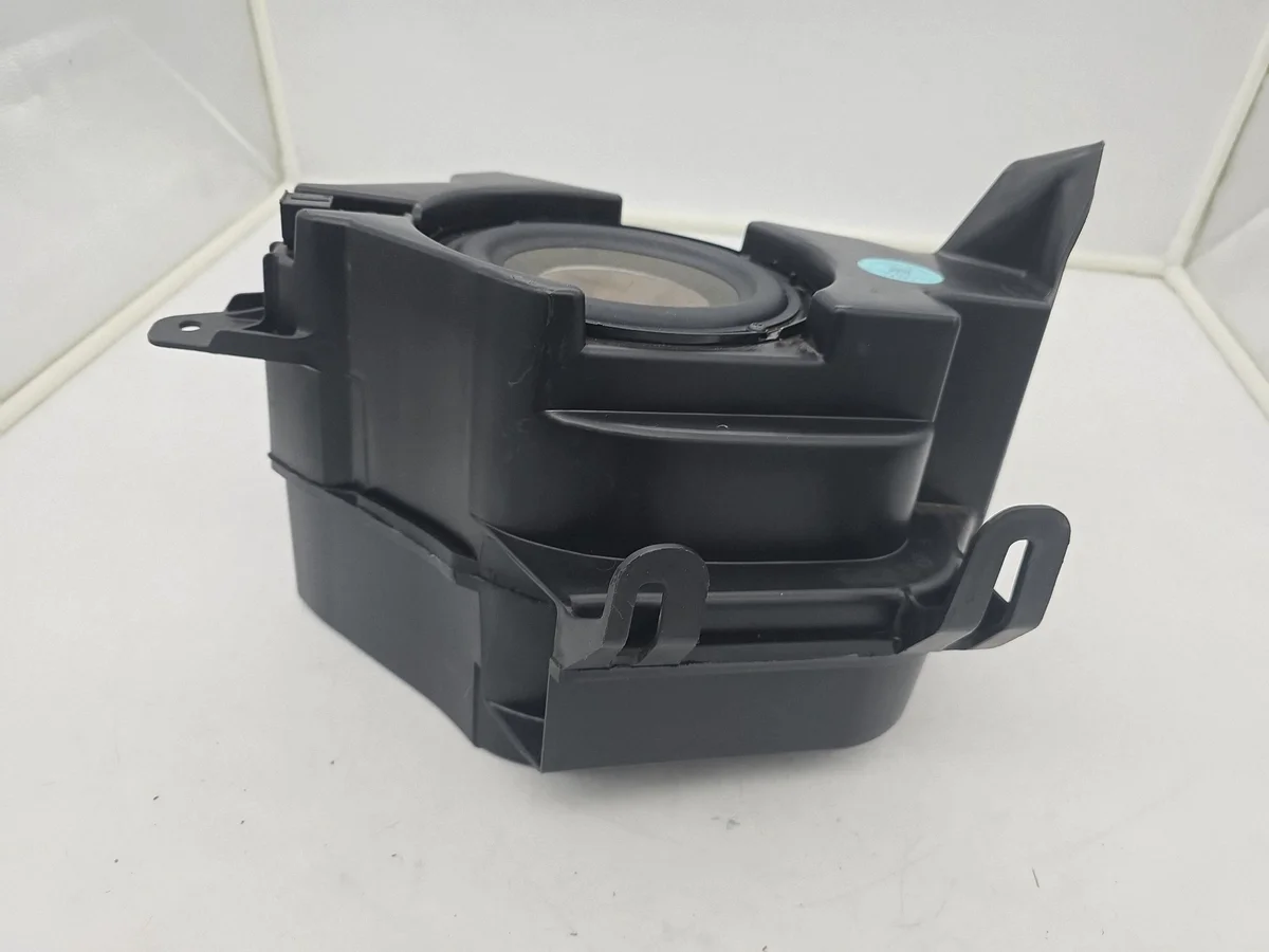 Subwoofer Audi A5 8W2035382A Usado image 7