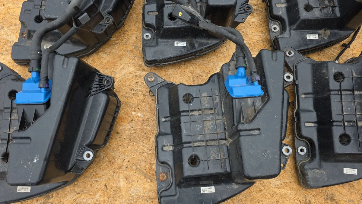 AdBlue Tank Audi A5 4077101AD image 3
