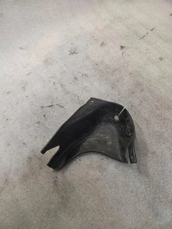 Audi A8 S8 D2 4D0806583 - Parte vano motore image 3