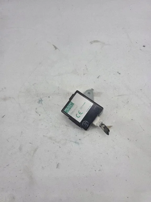 Module verrouillage central Toyota RAV 4 II 2513000060