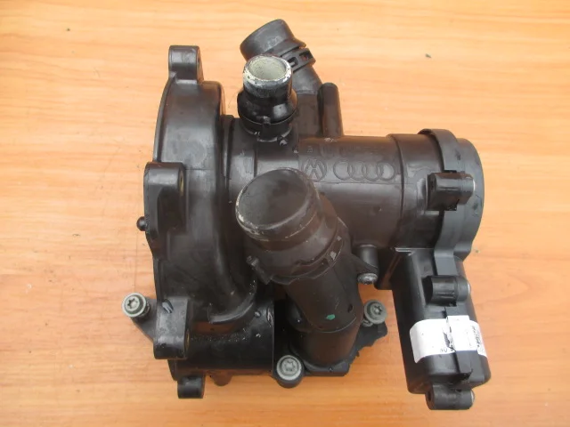 Boîtier de thermostat 06L121111F pour VAG image 6