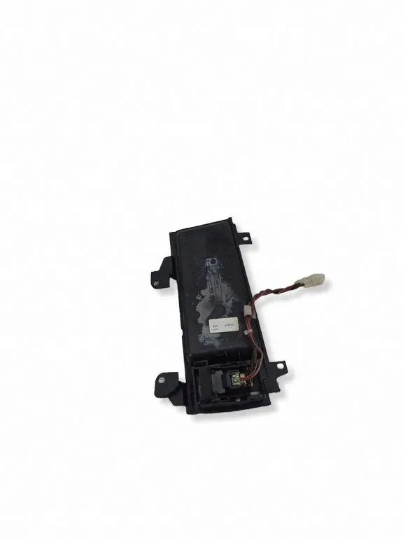 12V-uttag BMW 5 Touring (E39) 2003